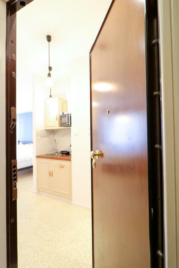 Stylish, Comfy Suite In The Heart Of Athen Exterior foto